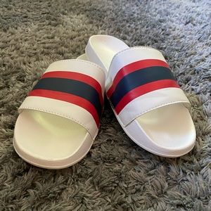 Pacsun Slides